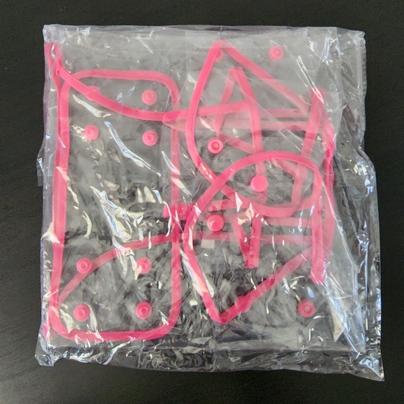 NWT Pink puppy dog raincoat size XS - Picture 3 of 4